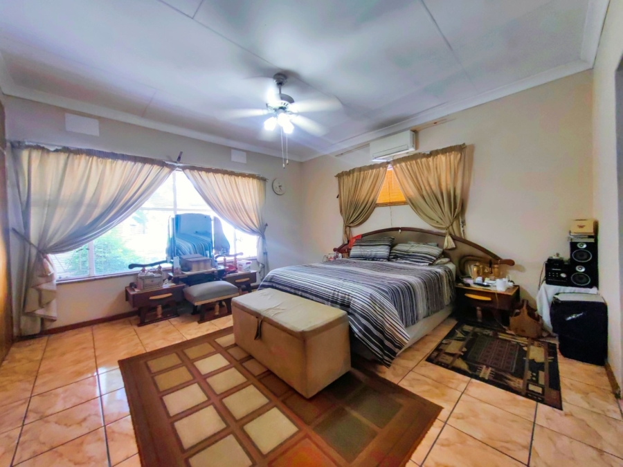 8 Bedroom Property for Sale in Potchefstroom Rural North West